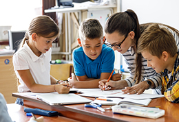 4-Students-1-Teacher-260x178